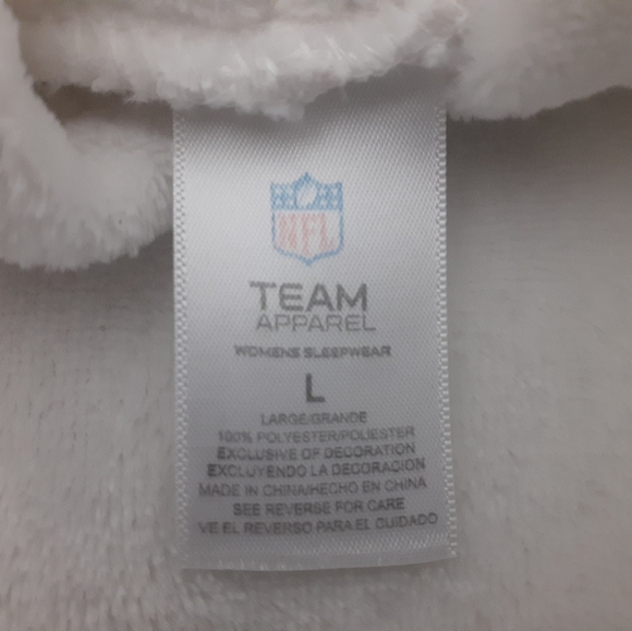 Offical Wemons Chief's Hoddie - Picture 5 of 6